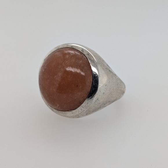 Sterling Silver Ring w/ Round Carnelian Stone - Picture 3 of 11